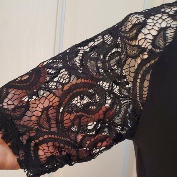 Zenana Signature Black Lace Luxe Rayon Short Sleeve Tunic Tee V-neck Size M - Picture 5 of 9
